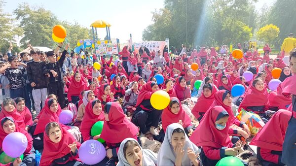 جشن هزارنفری «کودکان، حال خوش زندگی»