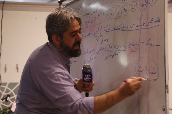 کارگاه خبرنویسی با مدیرعامل خبرگزاری پانا در مشهد