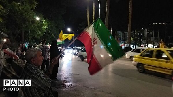 گذری بر میدان حافظ در   هشتاد و پنجمین شب از اجتماعات مردمی نیشابور