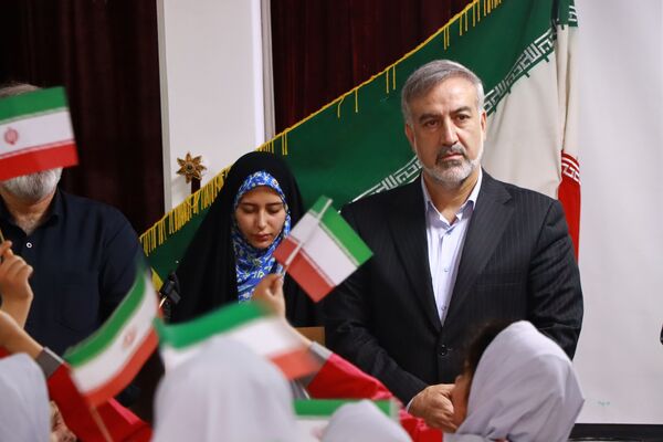 جشن عاطفه‌ها در آموزشگاه حاج محمد علی تقی پور
