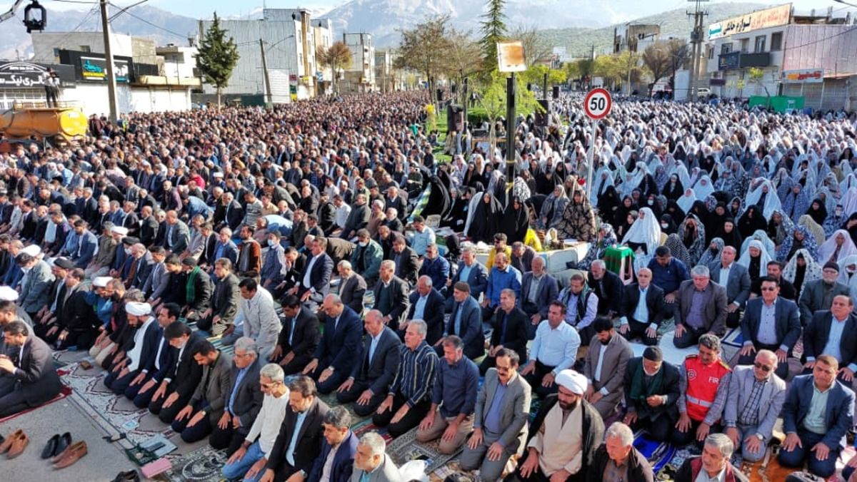 اقامه باشکوه نماز عید سعید فطر در یاسوج