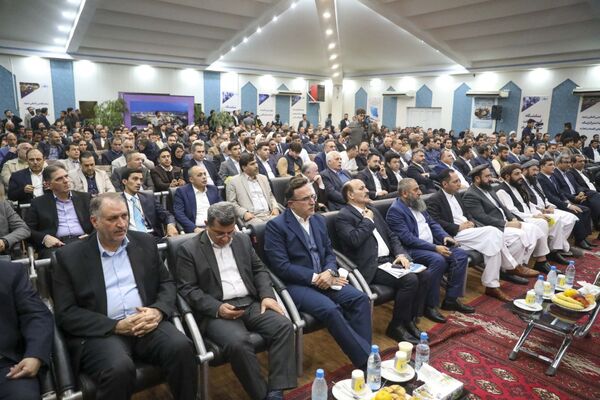 آیین افتتاحیه اولین نمایشگاه تخصصی صادرات و سرمایه‌گذاری مناطق آزاد کشور در مشهد