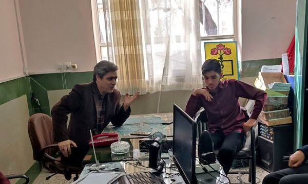 جلسه شورای پانا دبیرستان نمونه آیت الله خامنه ای 