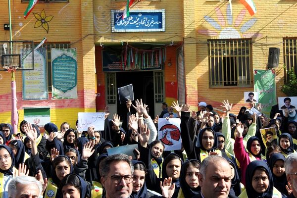 آیین برگزاری شور عاطفه‌ها در مدارس البرز 
