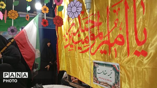 چراغ‌های پلدختر ۹۴ شب است که به عشق رهبری روشن می‌ماند