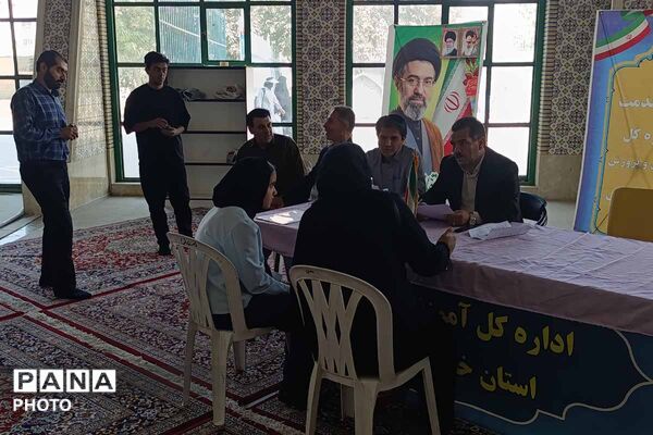 میز خدمت آموزش و پرورش خراسان شمالی در نماز جمعه؛ پاسخگویی مستقیم به مطالبات مردم