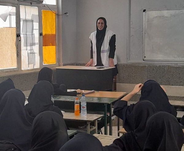 هفته بهداشت روان هنرستان زهرای مرضیه حاجی‌آباد