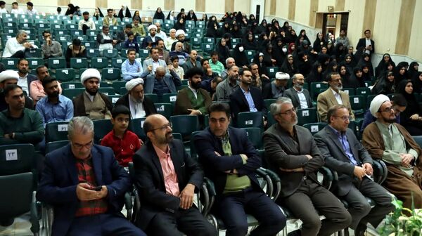 مراسم تجلیل و نکوداشت معاونان و مربیان پرورشی در کاشان