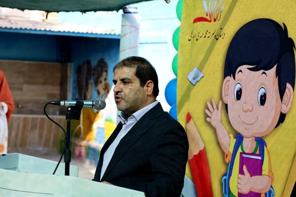 نواخته شدن زنگ شکوفه‌ها در دبستان محمد مهدی صالحی یزد