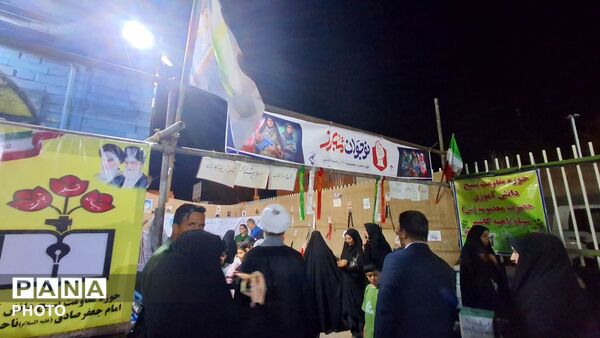 بازدید امام جمعه و شهردار کاشمر از موکب بسیج دانش آموزی و فرهنگیان 