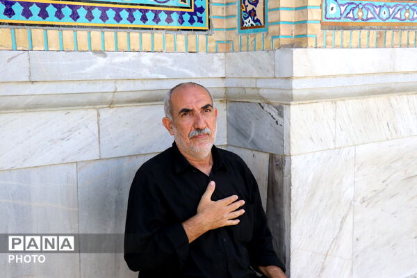 حرم مطهر امام رضا(ع)، میزبان زائران و عزاداران رهبر شهید