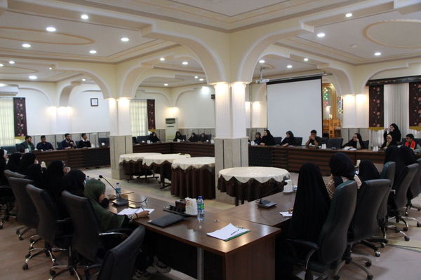 میزگرد خبرنگاران پانا با مدیرکل آموزش و پرورش استان یزد