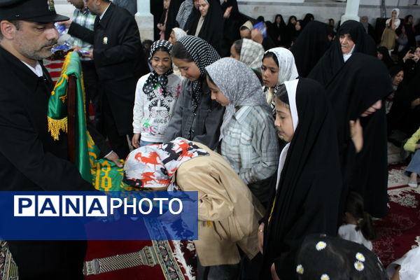 حضور کاروان آستان خورشید در شهر درق