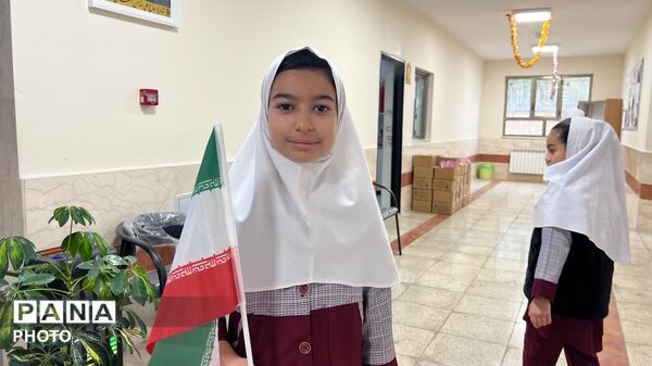 نهال‌ها در دبستان چلیچه به یاد شهدای مدرسه میناب می‌رویند