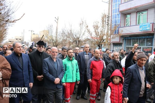 تشییع با شکوه چهار شهید وطن از دیار مرند با حضور مدیرکل آموزش و پرورش آذربایجان شرقی 