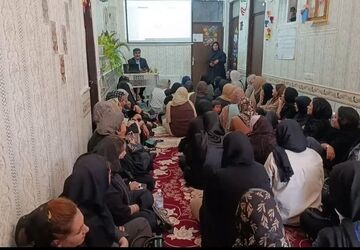 حضور مدیر سازمان دانش آموزی در مدرسه تمام تشکیلاتی بحرالعلوم 