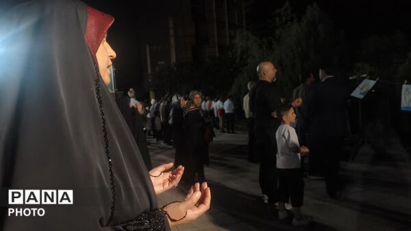 نودو پنجمین موج حضور مردم چهارباغ در شب عید غدیر