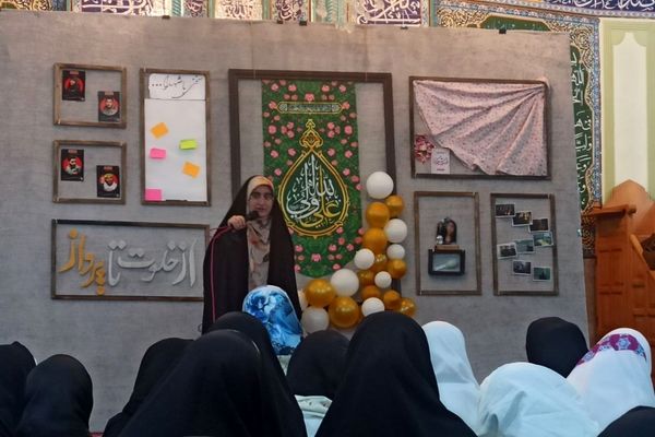 اعتکاف دانش آموزان پیشتاز در مسجد امام رضا شهرکرد 