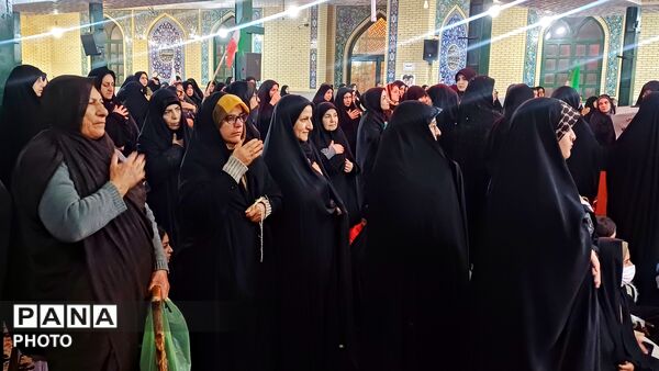 اجتماع شبانه رزن هم‌زمان با سالروز شهادت امام صادق(ع)