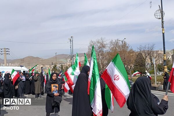 پردیس میزبان تشییع و تدفین پیکر خانواده شهید دهقان‌زاده 