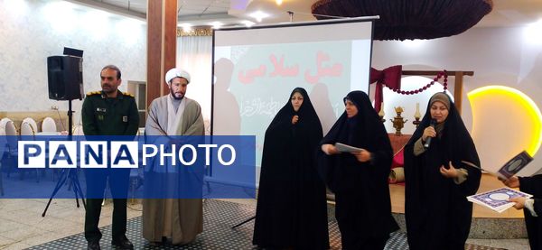 تجلی آوای وحی در آیین تجلیل از برگزیدگان مسابقات قرآن و عترت بسیج ملایر