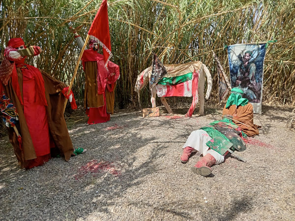 نمایشگاه غنچه‌های خونین در روستای باقرآباد