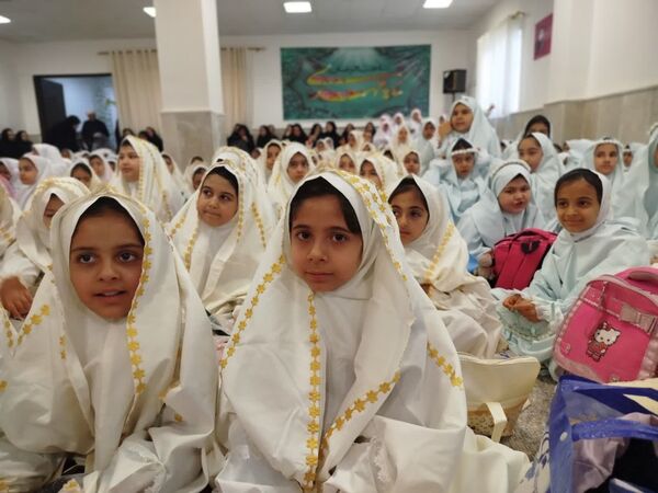 جشن تکلیف برای ۳۶۰ دانش‌آموز پایه سوم شهرستان فاروج