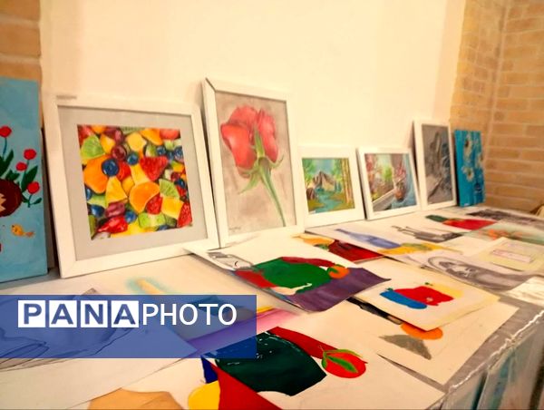 اختتامیه جشنواره هنری «فردا» و نمایشگاه آثار دانش‌آموزان ناحیه یک یزد