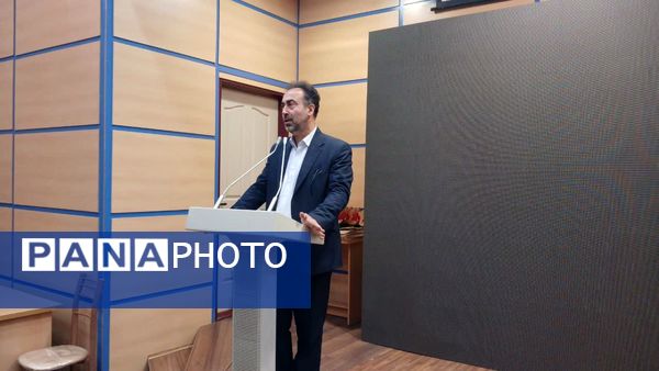 برگزاری اختتامیه کارسوق کشوری لیزر وفوتونیک در مرکز آموزش عالی امام خمینی(ره) محمدشهر کرج 