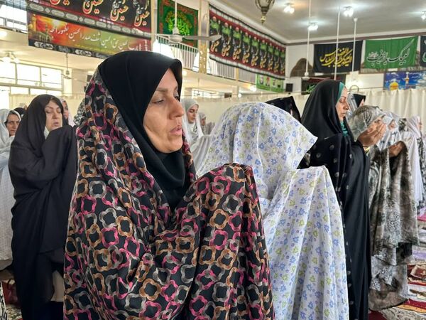 شکوه بندگی در نماز عید فطر گلوگاه