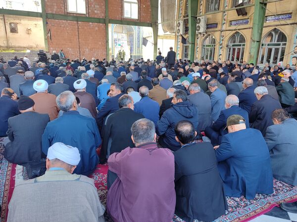 شور آخرین نماز جمعه ماه رمضان در قائمشهر