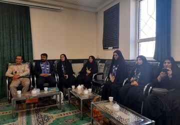بازدید وزارتی از دبستان عذرا پورشهریاری