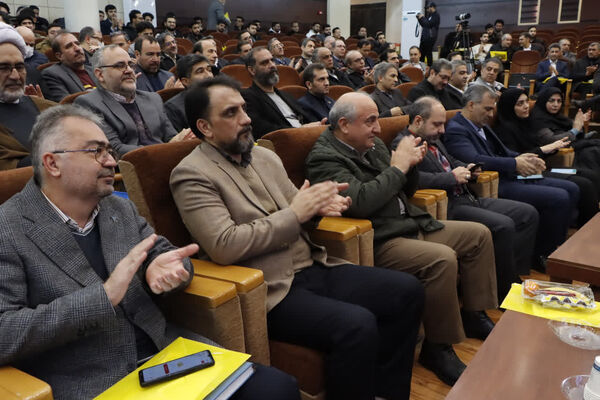 همایش تقدیر از پژوهشگران و فناوران برتر خراسان رضوی و تجلیل از جهادگران علم و فناوری