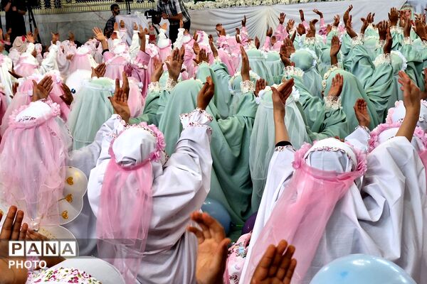 آغاز مسیر نور؛ قاب‌هایی از جشن تکلیف دختران شهرستان بن