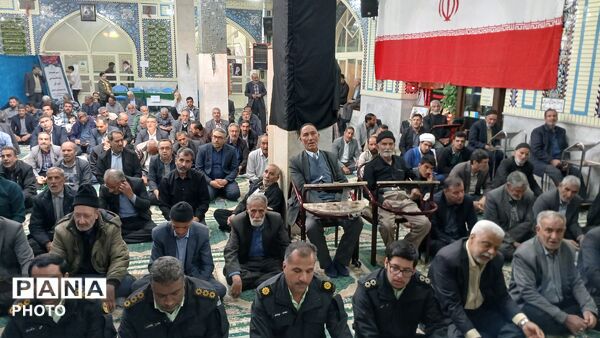حضور مدیرکل اداره راه و شهرسازی استان در صفوف نماز جمعه بن