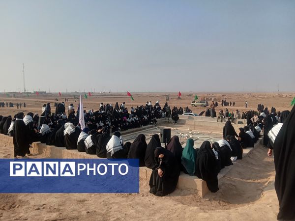 بازدید دانش آموزان خادم الشهدا از طلائیه 