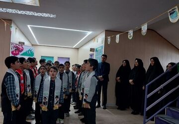 برگزاری مانور «یاوران انقلاب» در دبستان شهید قلنبر ناحیه دو شهرری 