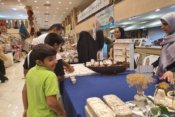 نمایشگاه برکت باحضور کارآفرینان طرح های اشتغال‌زایی در مشهد
