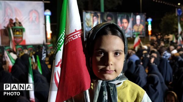 دهه نودی های پای انقلاب