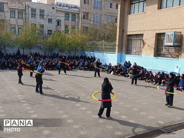 افتتاح المپیاد درون مدرسه ای دبیرستان نبوت  