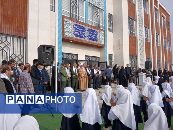 آیین افتتاح همزمان دبستان و کلنگ‌زنی سالن مطالعه مجموعه امام حسین(ع) در مشهد