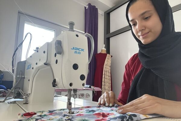 هنر دستی همچنان بی‌رقیب است