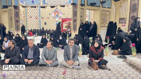 برگزاری همایش «بانوان پای کار ایران» در ابرکوه