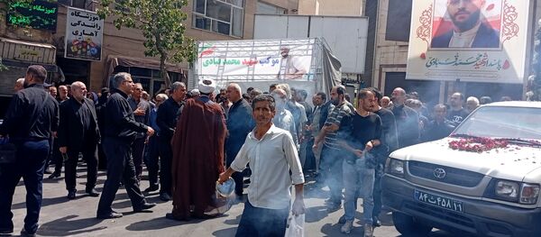تشییع باشکوه پیکر بسیجی شهید در حمله رژیم صهیونیستی؛ مردم با فریاد مرگ بر اسرائیل وداع کردند