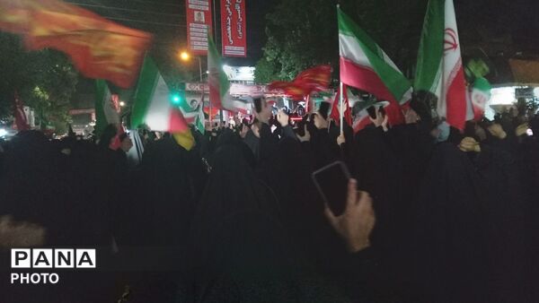 نهمین شب از مراسم عزاداری امام حسین همراه با هئیت زنجیر زنی در حسینیه امام خمینی