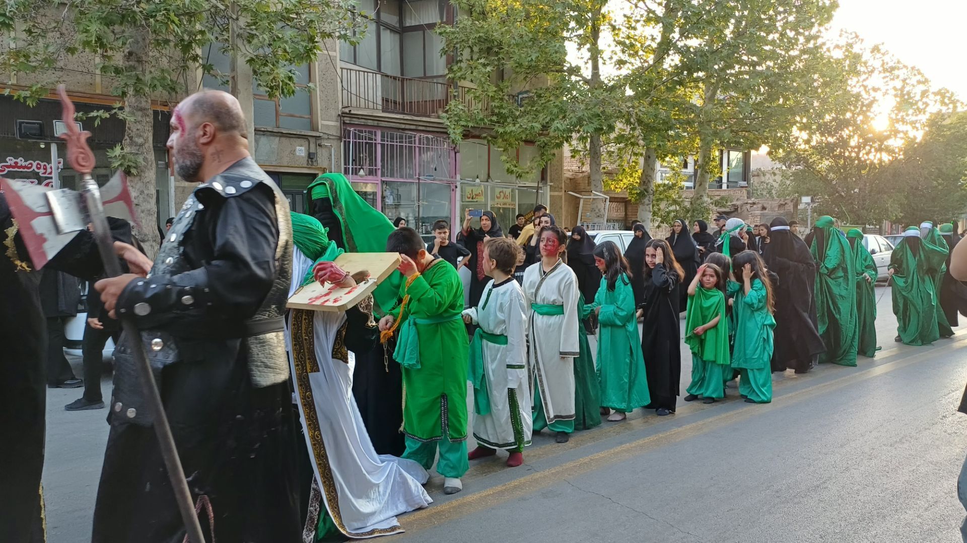 شور حسینی در نخستین روز صفر میزبان کاروان نمادین اسرای شام در تفرش 