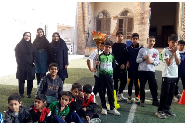المپیاد ورزشی در دبستان شاهد حیات ناحیه 3 شیراز