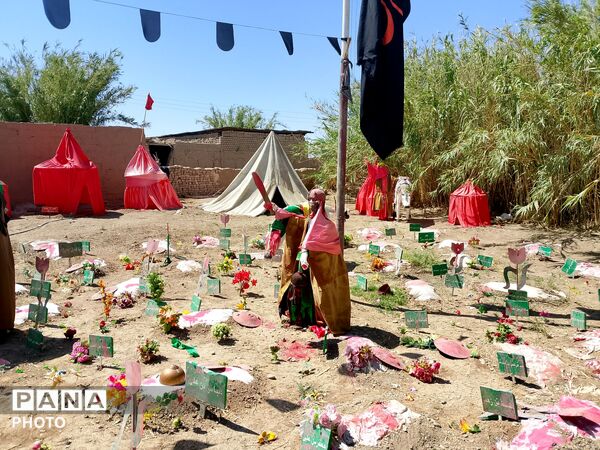 برپایی نمایشگاه «غنچه‌های خونین» در باقرآباد قم