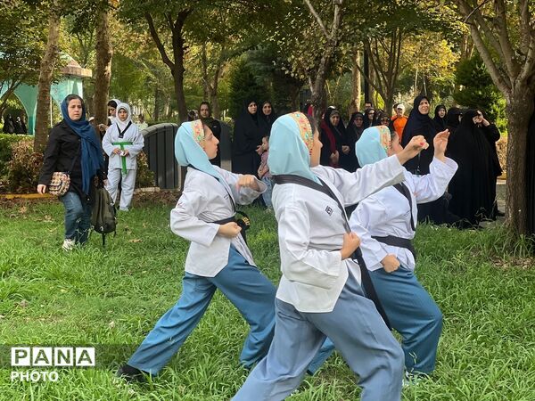 همایش بزرگ پیاده‌روی خانوادگی در صومعه‌سرا