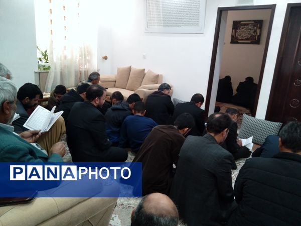 جلسه هفتگی هیات جوانان انصار الحسین هم زمان با عزاداری ایام فاطمیه در شهرستان خلیل‌آباد 